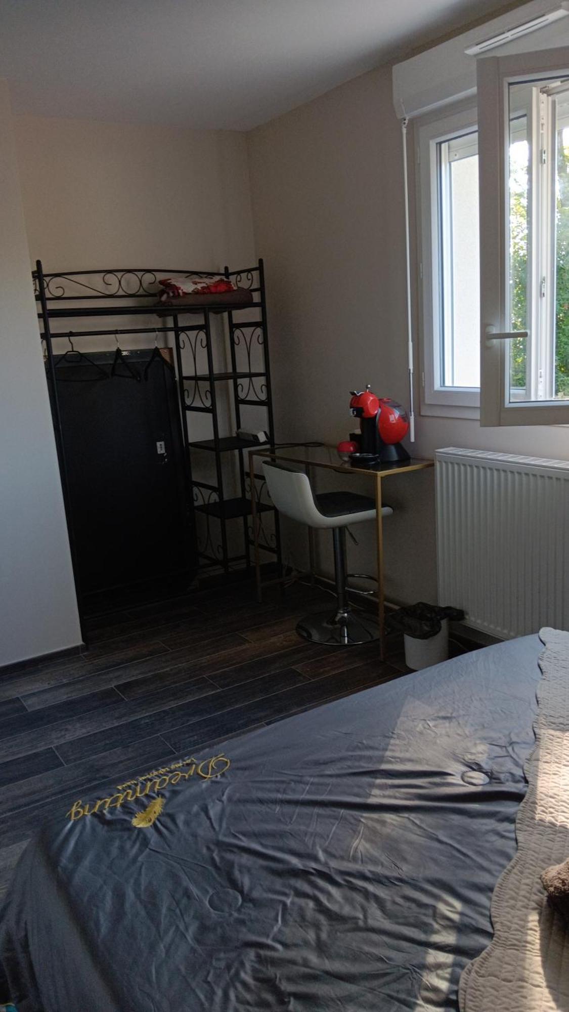Chambre Privee Dans Une Maison Familiale Charmes  Dış mekan fotoğraf